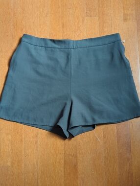 lululemon High-Waist Gray Shorts